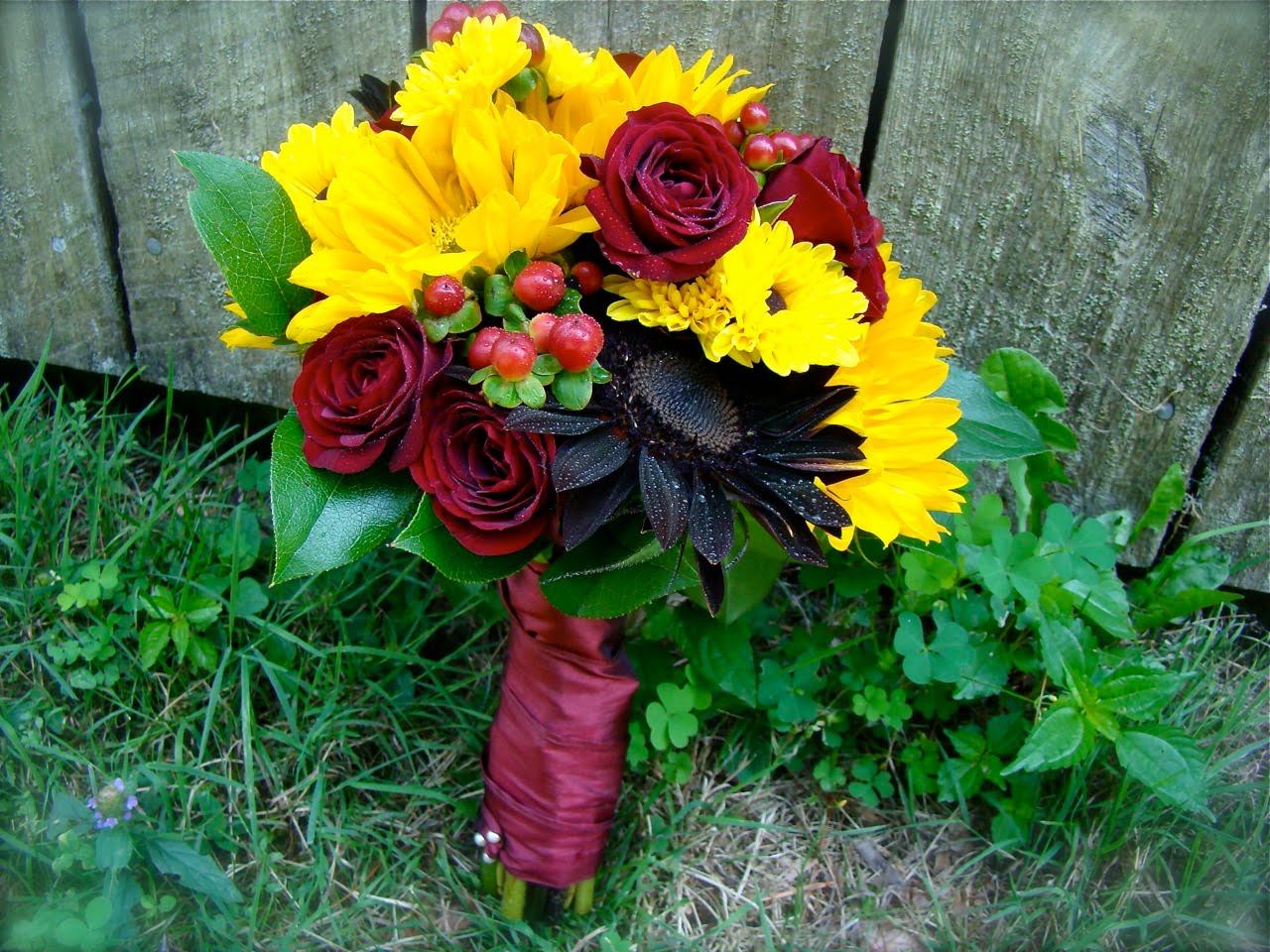 sunflower wedding bouquets