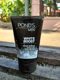 Cara Mengkombinasikan Penggunaan Pond's Men White Boost Face Scrub 