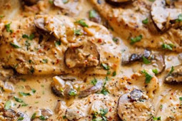 One Skillet Chicken with Garlicky Mushroom Cream Sauce