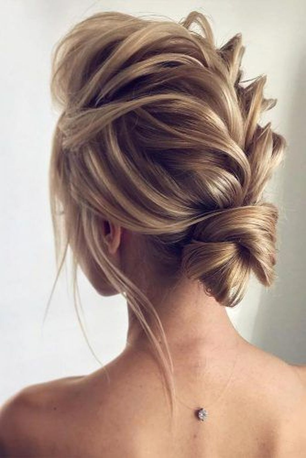 Hairstyle Ideas For Perfect Look On Winter Holidays