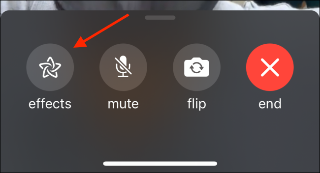 اضغط على زر التأثيرات من FaceTime Call