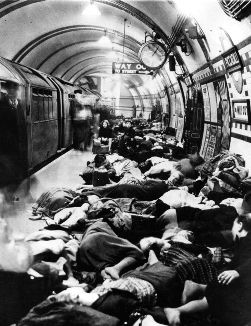 28 September 1940 worldwartwo.filminspector.com Piccadilly Underground station