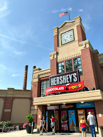 Make your own chocolate bar, take a trolley tour of Hershey, & sample a milkshake flight at Hershey's Chocolate World.