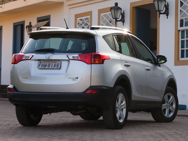 Nova Toyota RAV4 4x4 2014 no Brasil