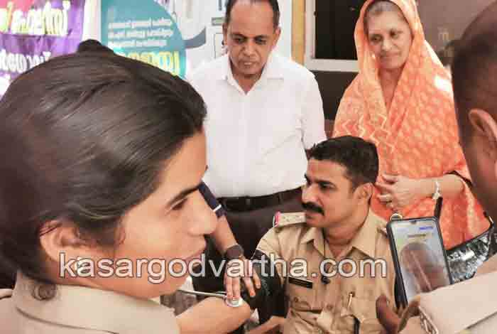 News, Kerala, Kasaragod, Free medical camp organized at Kasaragod police station.