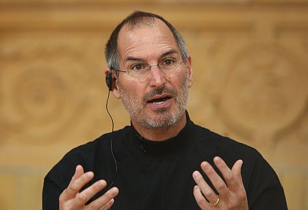 Steve Jobs adressing students 450 × 307 - 25k - jpg