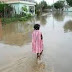 Desborde del Yaque del Sur provoca inundaciones en unas 100 viviendas en El Peñón de Barahona