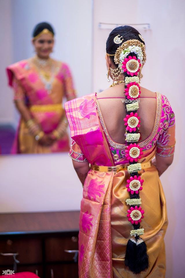 Pelli poola Jada: SouthIndian Bridal Hairstyles with flowers