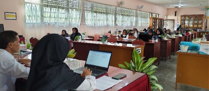 Tingkatkan Potensi Guru, SMAN 3 Bireuen Adakan MGMP Semua Mata Pelajaran