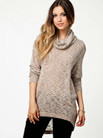 http://nelly.com/no/kl%C3%A6r-til-kvinner/kl%C3%A6r/gensere/byoung-113/laki-roll-neck-top-113294-5444/