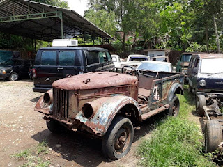 LAPAK BAHAN MOBIL TUA Bahan GAZ Sipil 1965 Stir Kiri 