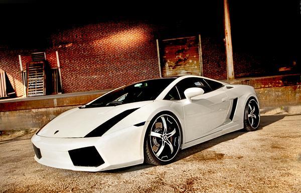 Perfect White Lamborghini with Killer Wheels