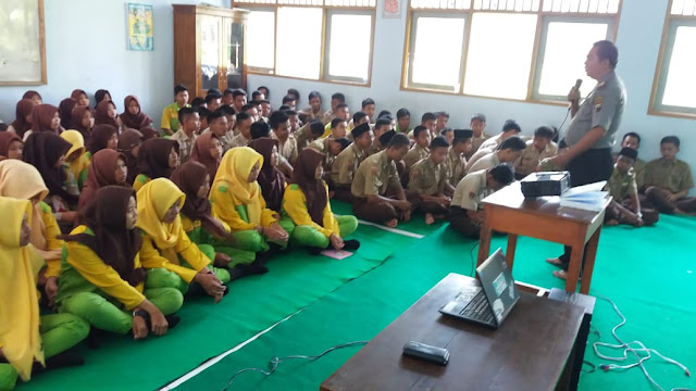 Gelar Operasi Patuh Candi 2018, Polsek Suruh sosialisasi keselamatan Berlalu Lintas di Sekolah