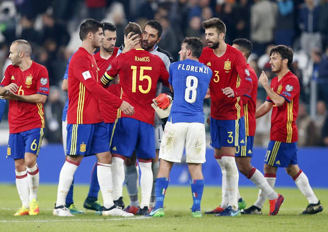 España queda a un paso de Rusia 2018 tras ganar con claridad a Italia