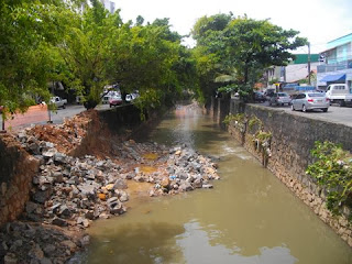 Canal do Lucaia depois da enchente da semana passada