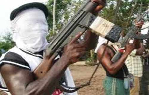 Gunmen Invade Community, Kill 10