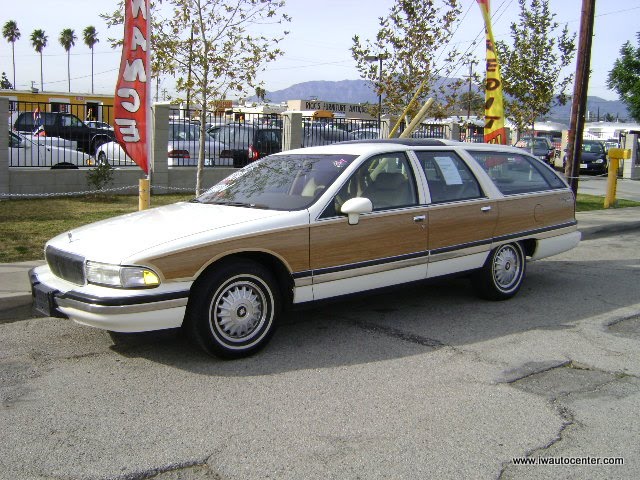1993 Buick Roadmaster Estate Wagon. 1992 Buick Roadmaster Estate