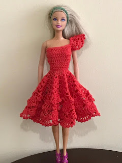 Vestido de crochê com leques para Barbie por Pecunia Milliom 1