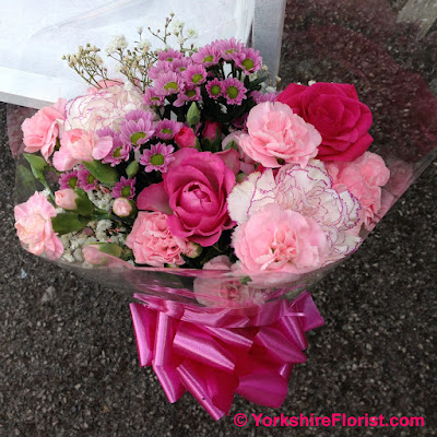  fresh flowers in pink