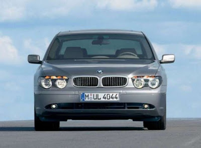 BMW-760i-Front-View