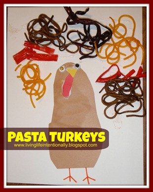 Pasta Turkeys Thanksgiving Craft for Toddlers and Preschoolers