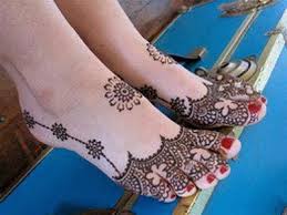 Art Magazine Foot Mehndi Design