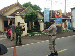 Upaya Putus Mata Rantai Penyebaran Covid19, Pemerintah Kecamatan Sumberasih Gencarkan Operasi Yustisi