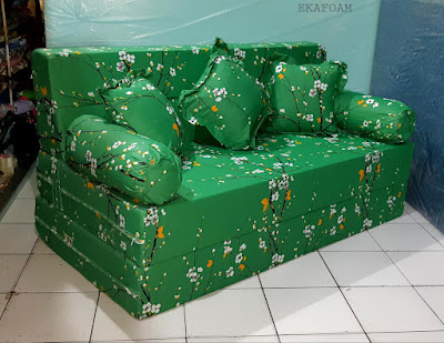 Sofa bed inoac motif Beauty Sakura atau New sakura