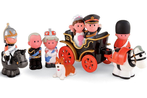 royal wedding gnomes. Happyland Royal Wedding Toy