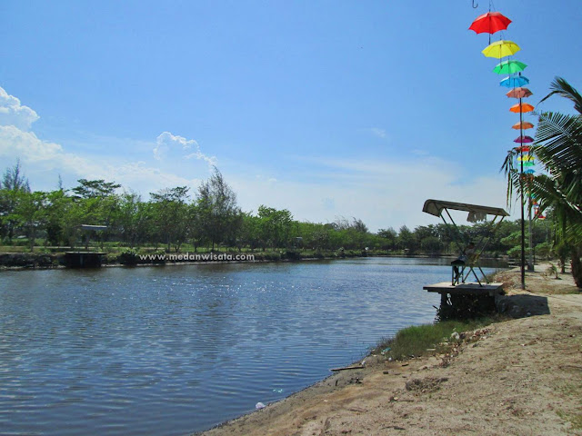 Mau Liburan? Coba ke Pantai Bali Lestari Aja