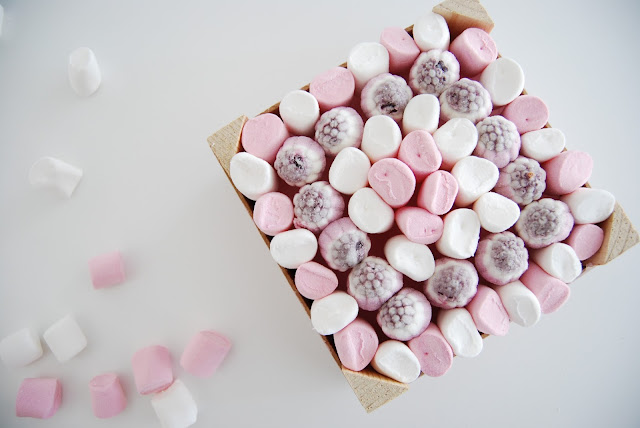 Centro de chuches en tonos rosa. Pink candy box DIY