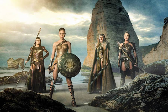 Foto Gal Gadot di Film Wonder Woman 2017