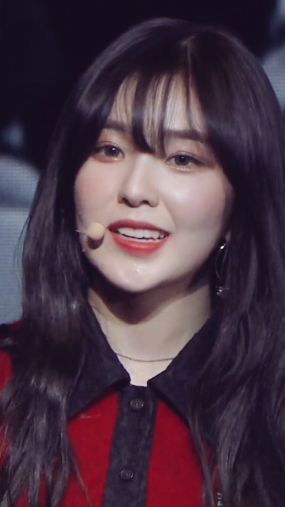 Red Velvet Irene, With Bangs Or Without Bangs?  Daily K 