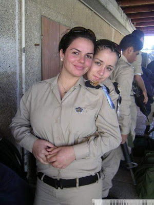 pics of Girl Soldiers of Israel