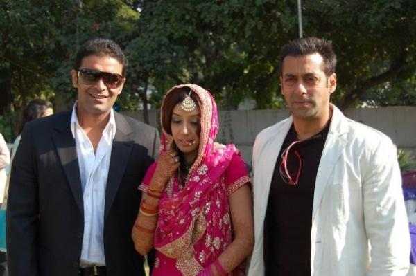 Salman Khan at Beena Kak's Son's Wedding Photos