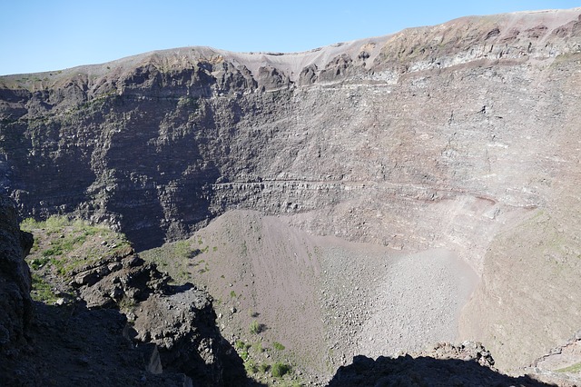 Mount Vesuvius, Mount Vesuvius Naples, National Park, Mount Vesuvius National Park Naples, Naples, Tourist attractions, Tourism, Italy, 