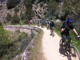 Unas fotos de nuestra ruta por los Canales y el Cañón del Guadalix - Abril 2013