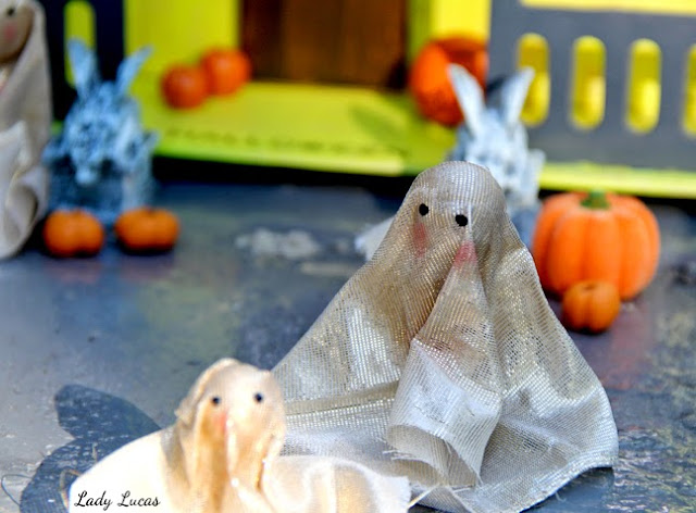 Haunted House DIY Lady Lucas