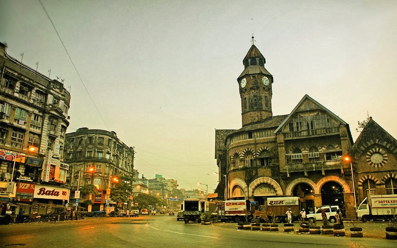 24 Hours in Mumbai - Travel Through The City of Chaos