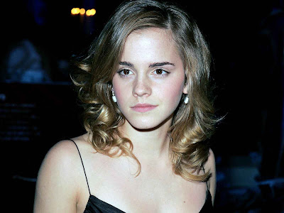 Emma Watson Normal Resolution HD Wallpaper 2