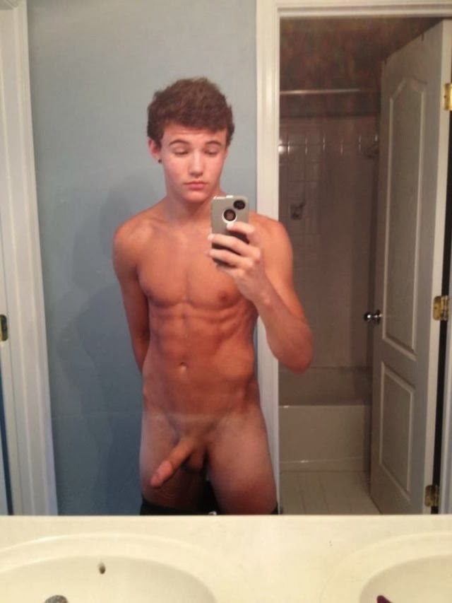 Nude Guy Selfies underwear hotties