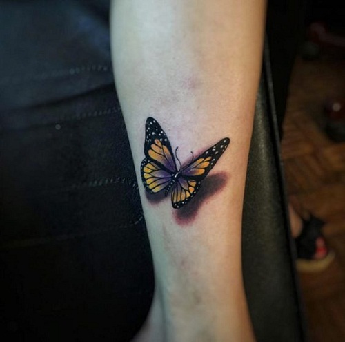 Amarelo e Preto, com um Toque de Violeta Borboleta Braço de Tatuagem