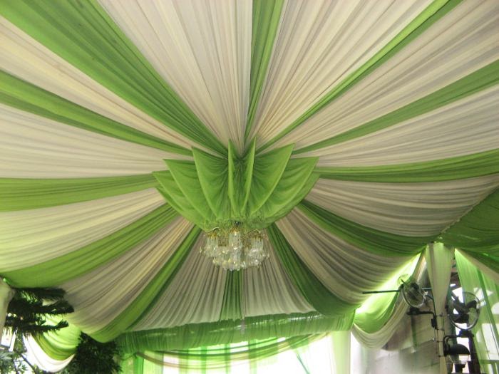 Contoh tenda yang bisa disewa dengan plafon kain cantik Contoh tenda yang bisa disewa dengan plafon kain cantik