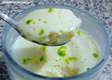 Mousse de limão com biomassa de banana verde