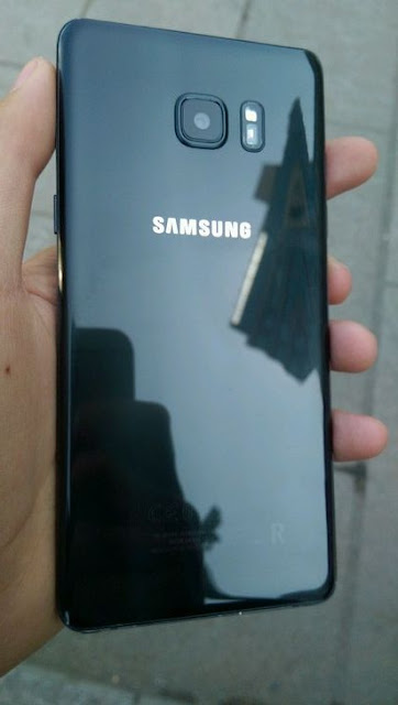 Samsung Galaxy Note 7 tân trang tiếp tục lộ ảnh trên tay người dùng