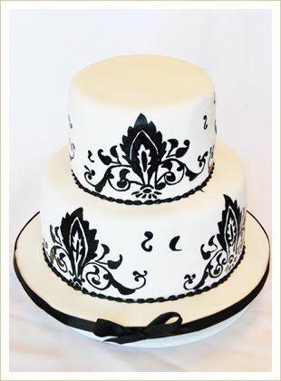 Black  White Maxi Dress on Bridal Black And White  Black And White Cake Design