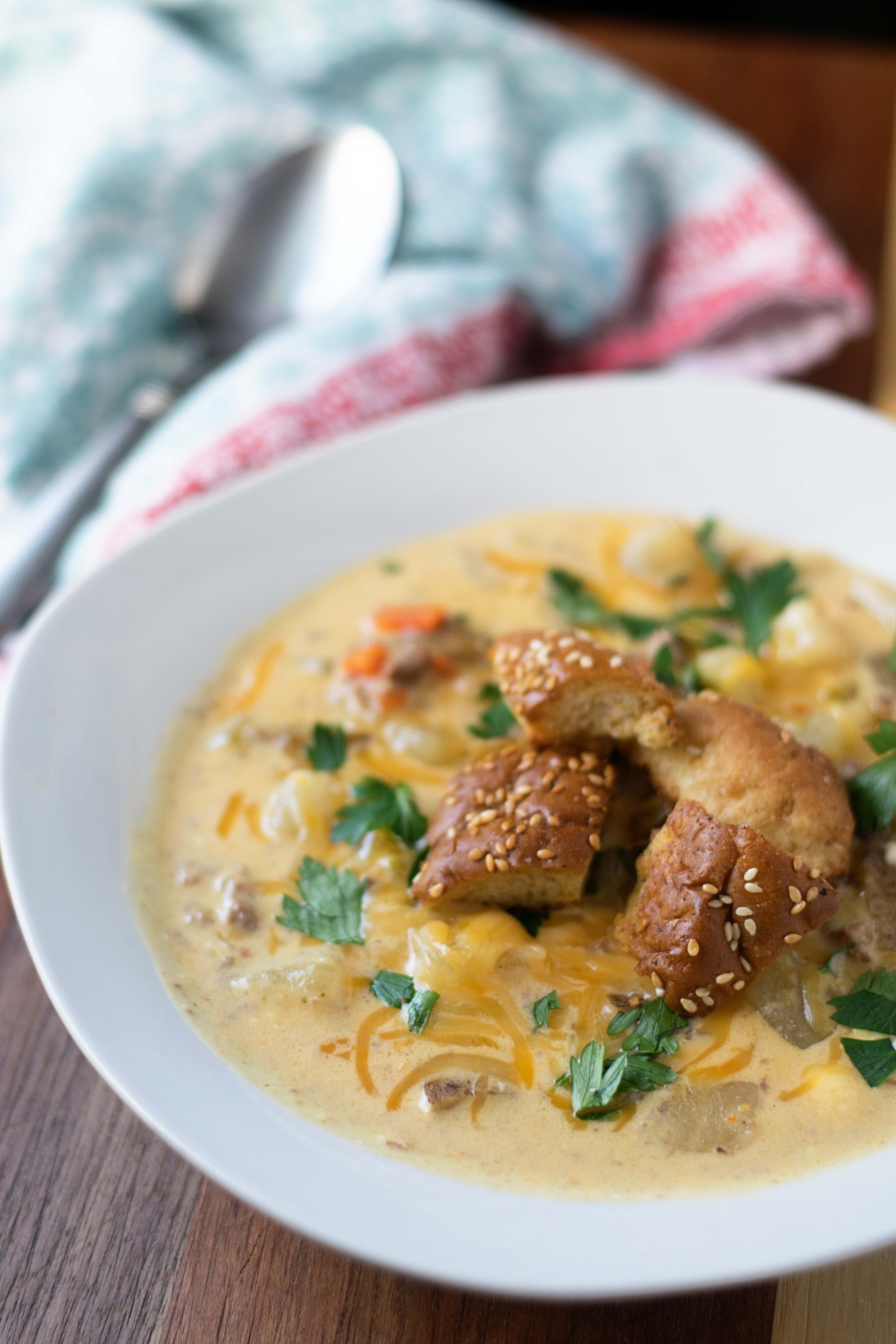 Crock Pot Cheeseburger Soup