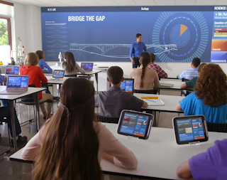 students in a technology based classroom