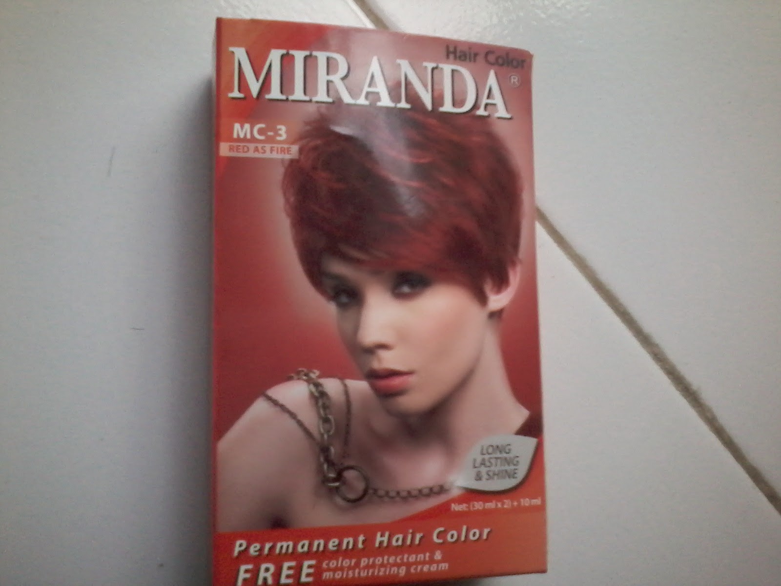 Warna Rambut  Dengan Miranda  warna cat  rambut  burgundy 