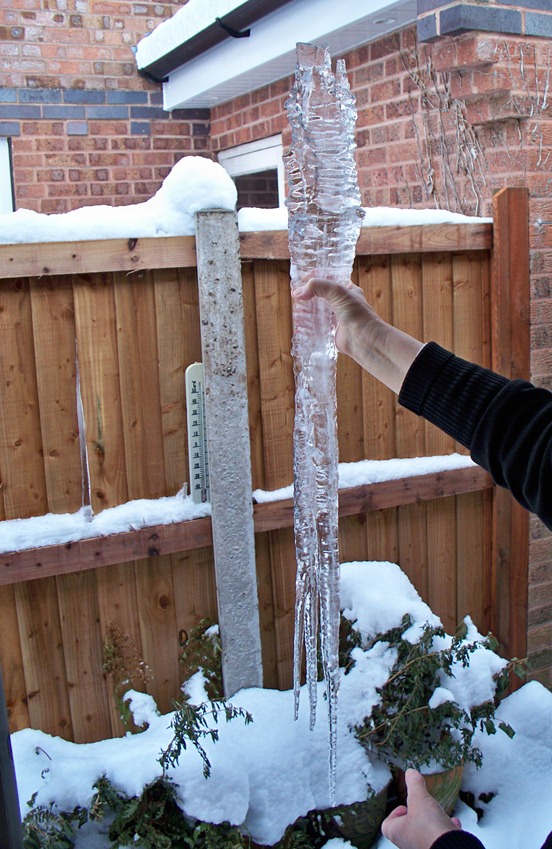 Icicle in hand 2